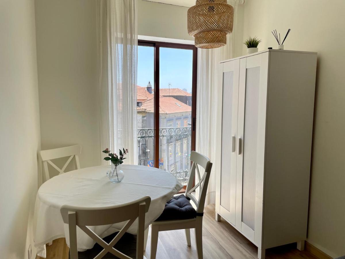 Old Town Cozy Apartment Porto Bagian luar foto