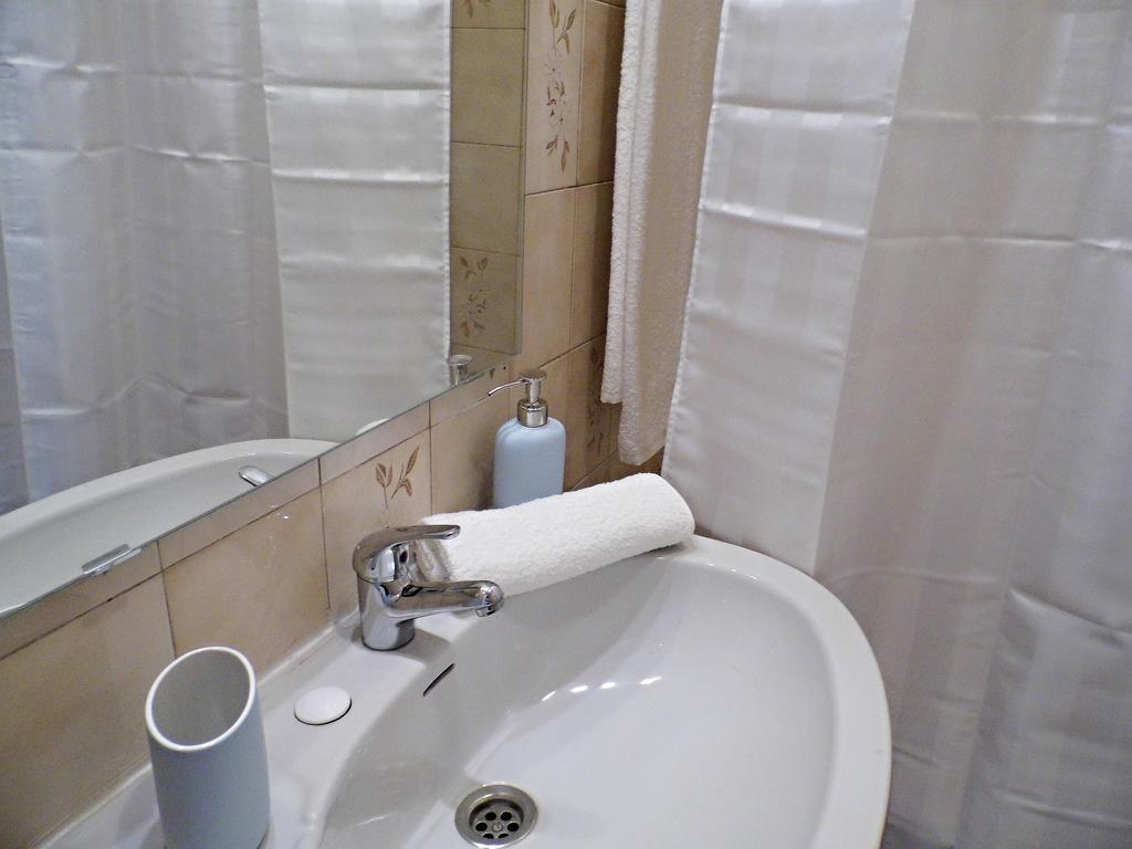 Old Town Cozy Apartment Porto Bagian luar foto